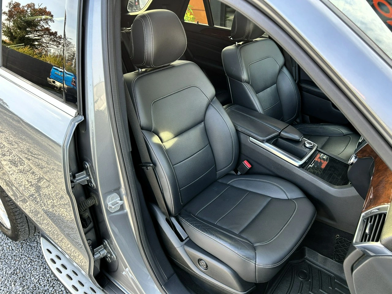 Mercedes ML 350 - Zdjęcie 28