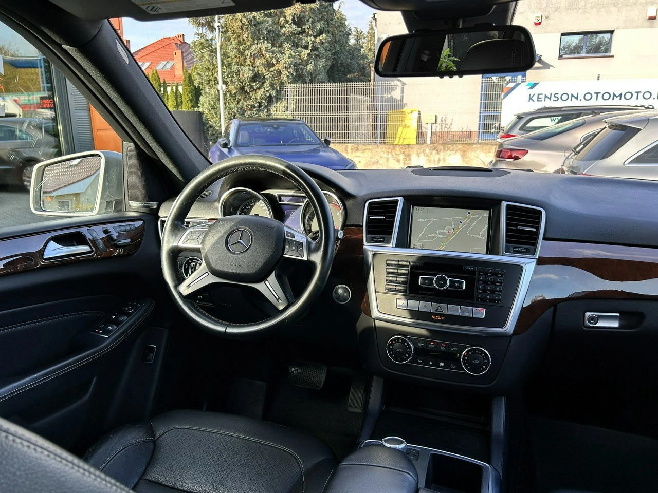 Mercedes ML 350 - Zdjęcie 35