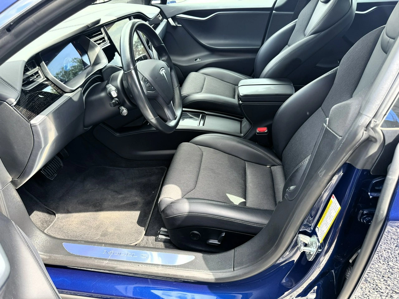 Tesla Model S - Zdjęcie 10