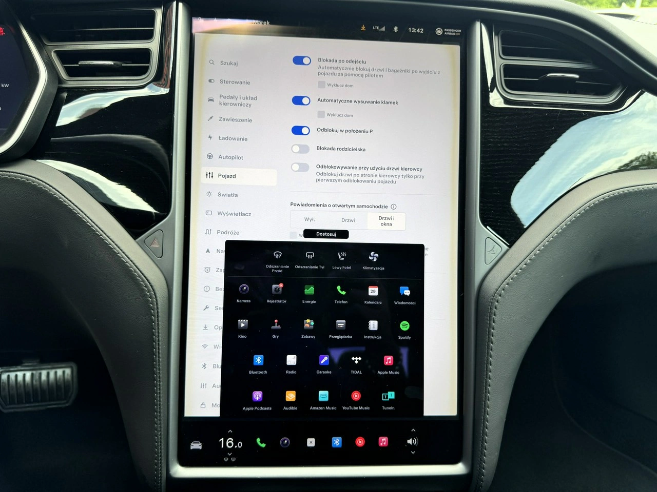 Tesla Model S - Zdjęcie 18