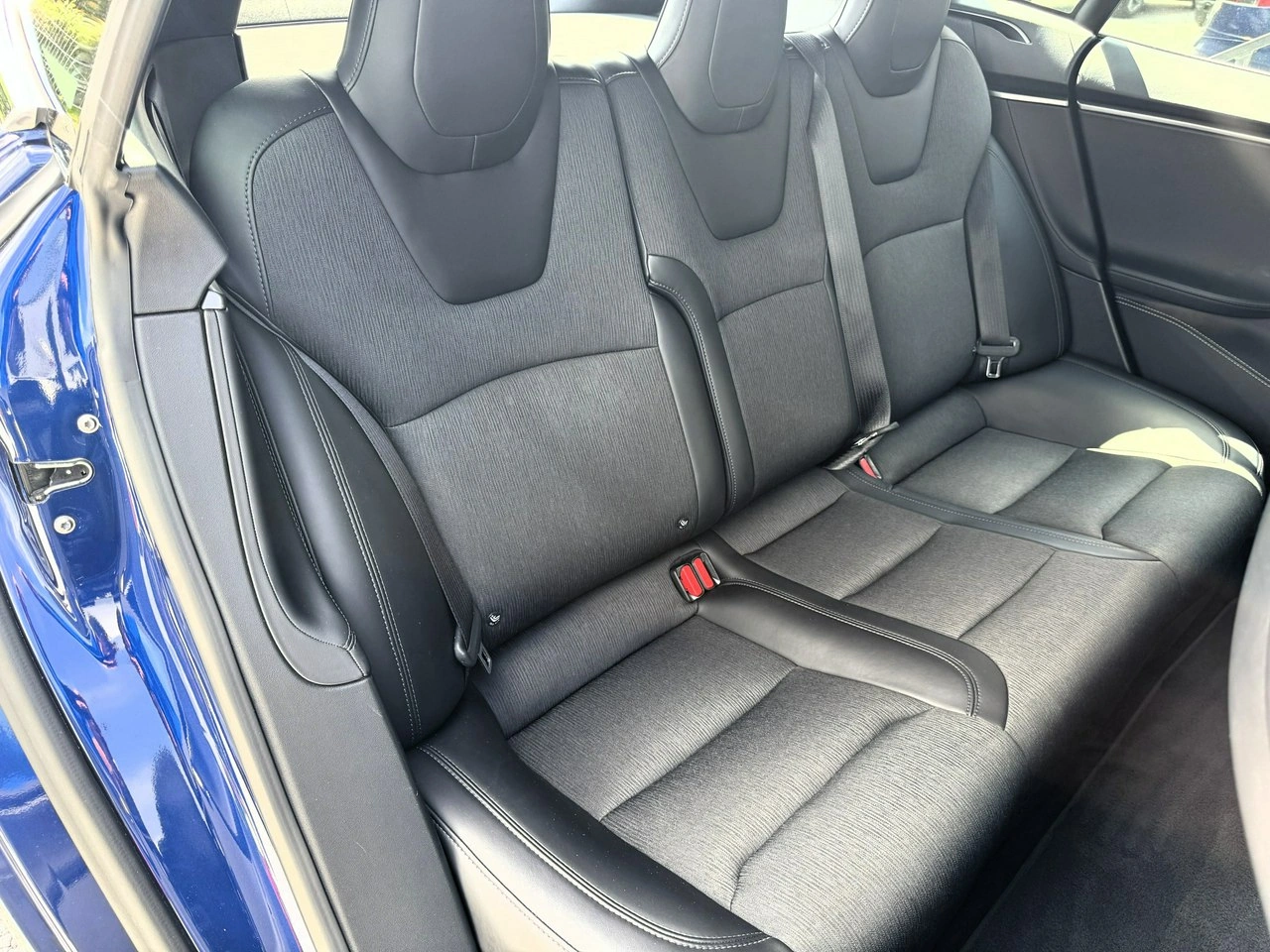 Tesla Model S - Zdjęcie 28