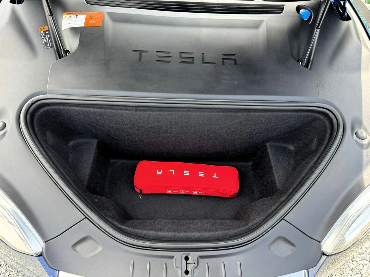 Tesla Model S - Zdjęcie 32