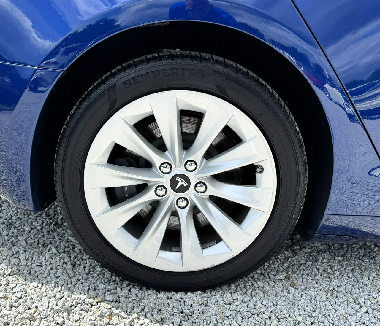 Tesla Model S - Zdjęcie 7