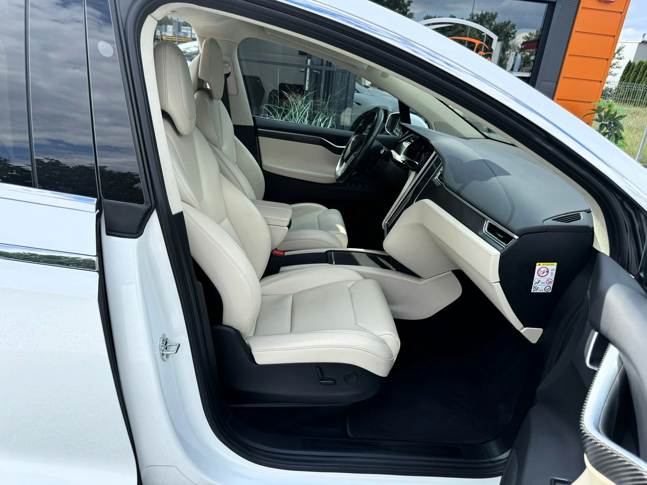 Tesla Model X - Zdjęcie 26