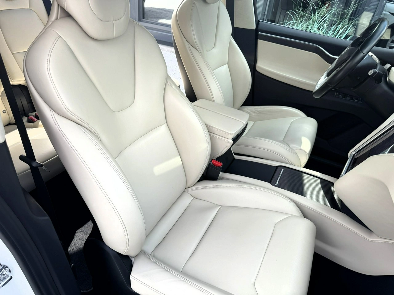 Tesla Model X - Zdjęcie 27