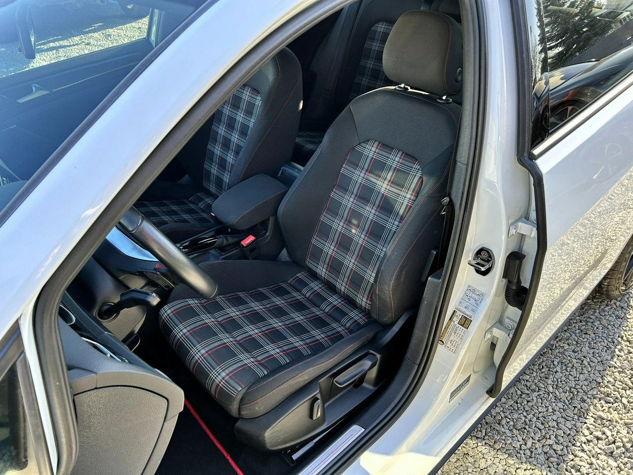 Volkswagen Golf - Zdjęcie 9