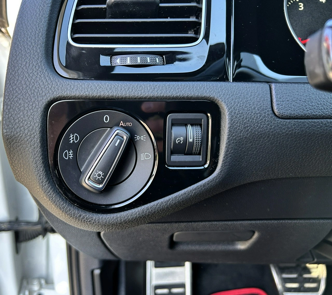 Volkswagen Golf - Zdjęcie 11