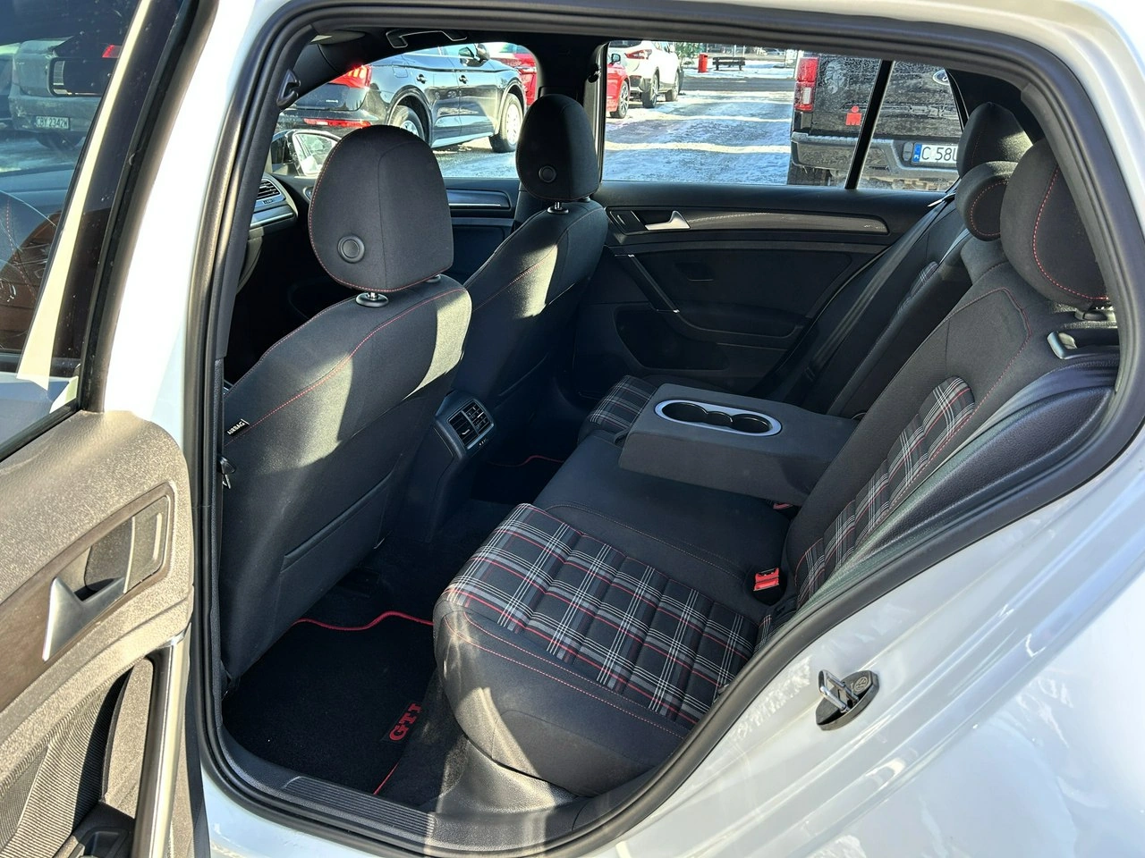 Volkswagen Golf - Zdjęcie 26