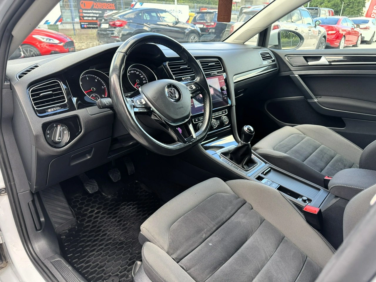 Volkswagen Golf - Zdjęcie 15