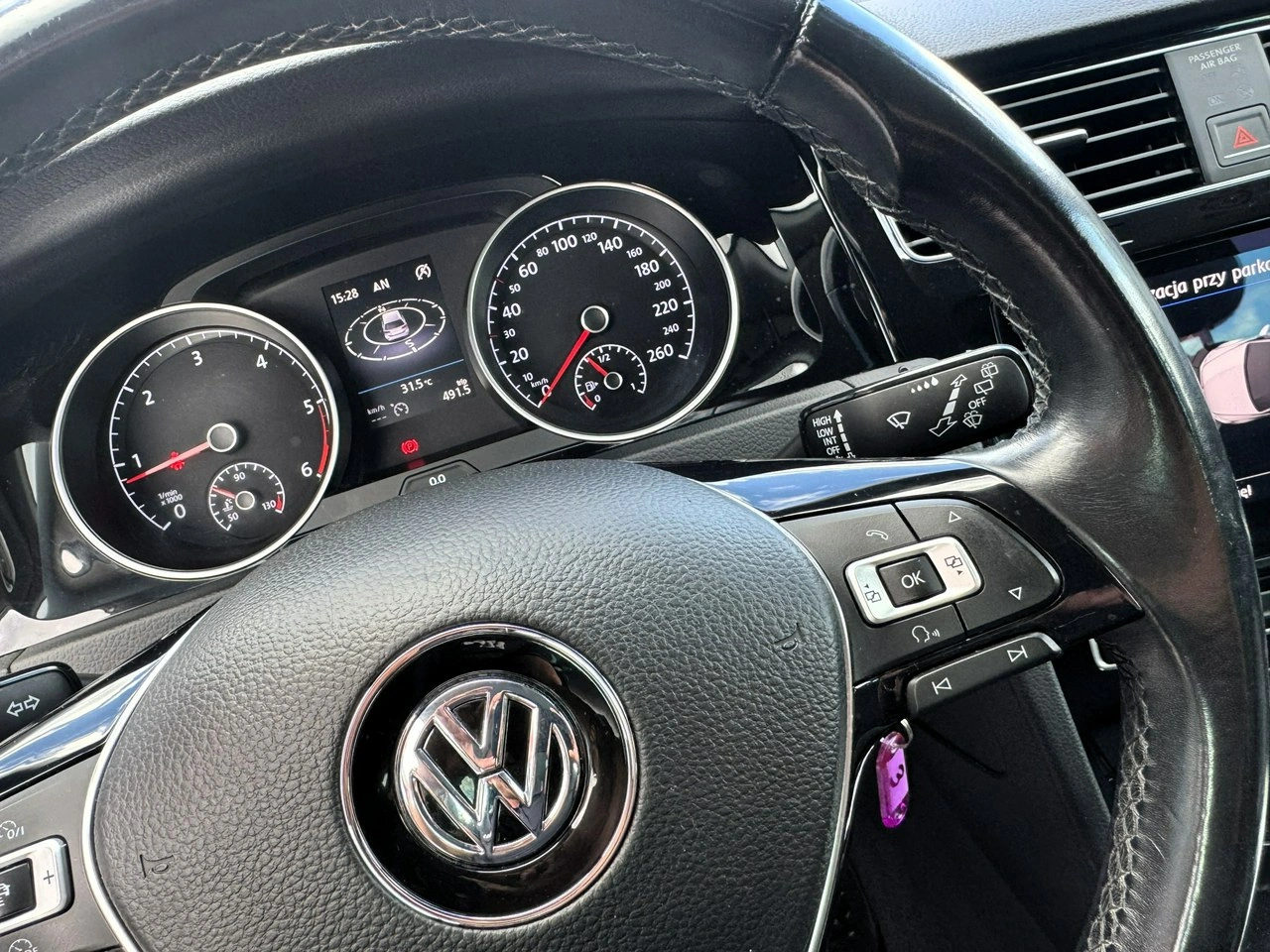Volkswagen Golf - Zdjęcie 18