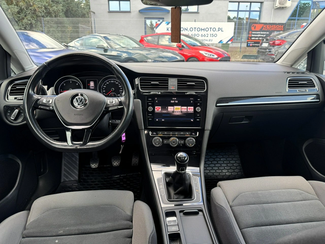 Volkswagen Golf - Zdjęcie 29