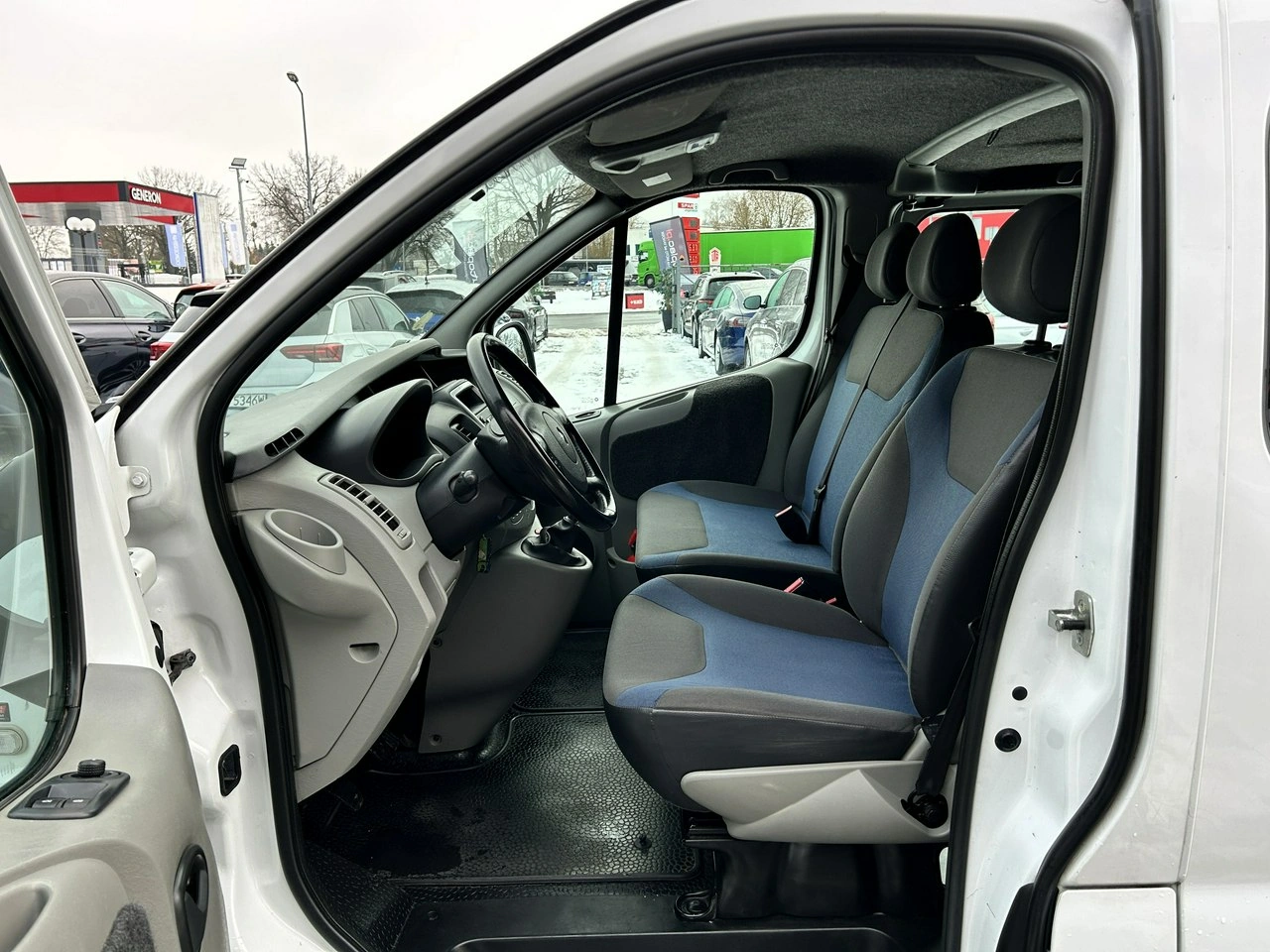 Renault Trafic - Zdjęcie 10