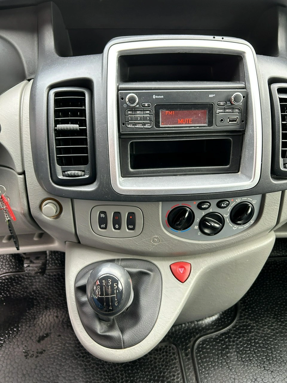 Renault Trafic - Zdjęcie 21