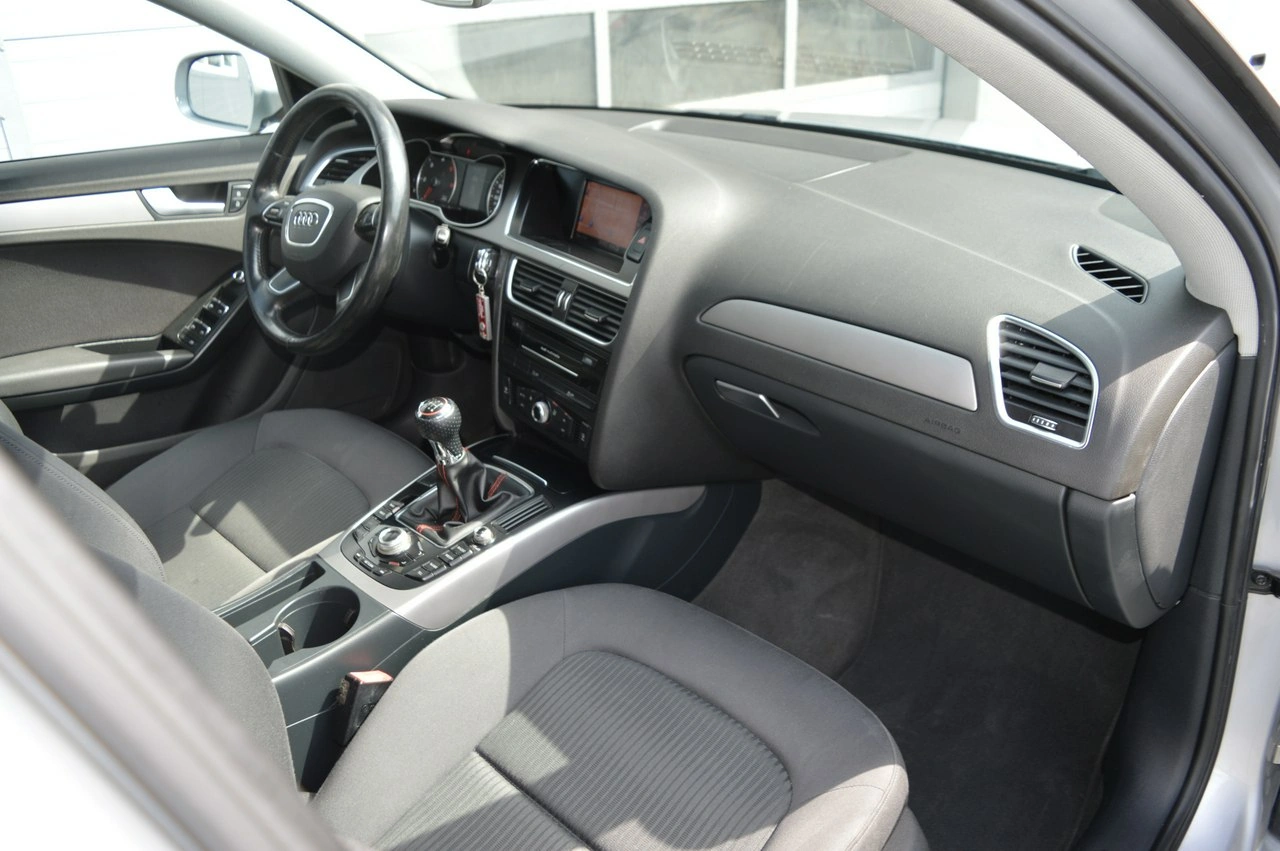Audi A4 - Zdjęcie 22