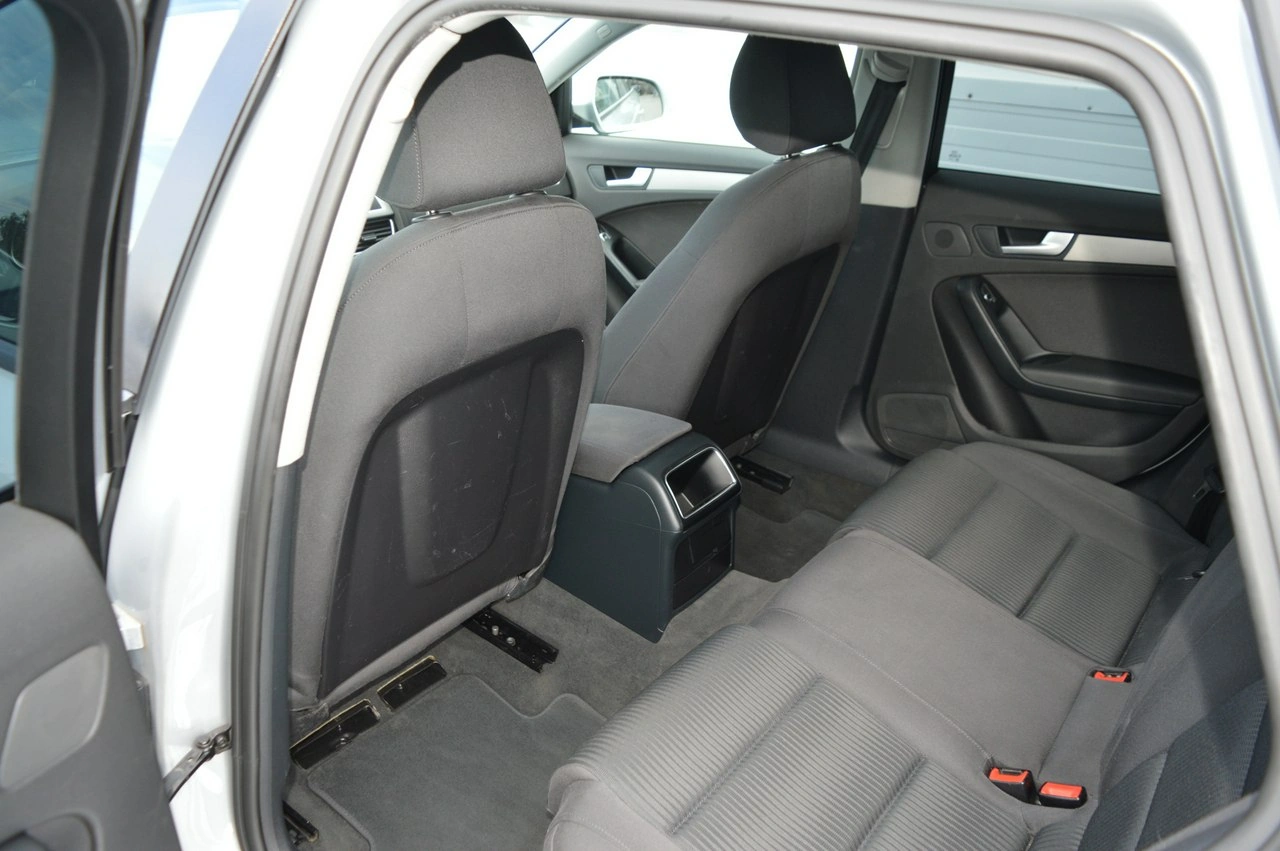 Audi A4 - Zdjęcie 30