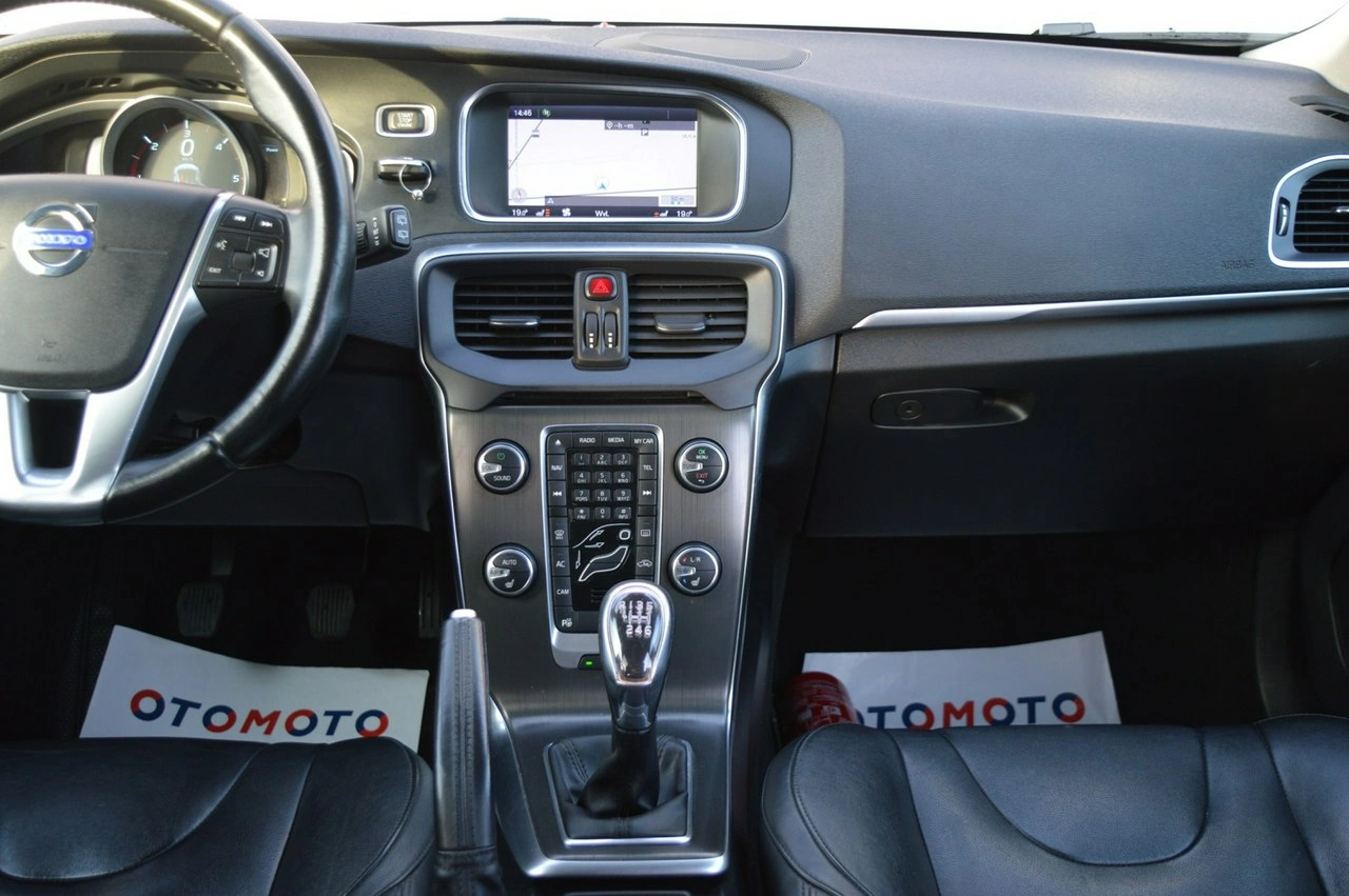 Volvo V40 - Zdjęcie 21