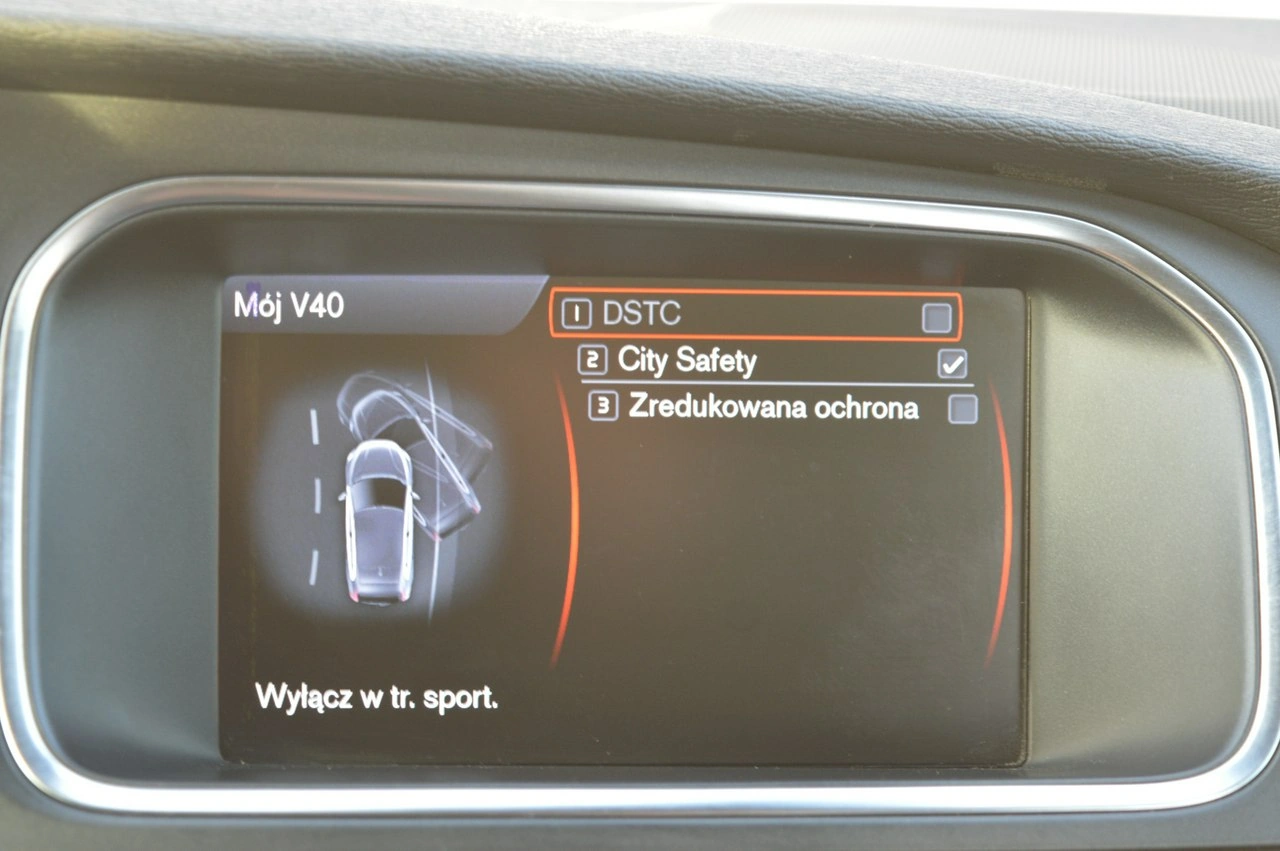 Volvo V40 - Zdjęcie 23