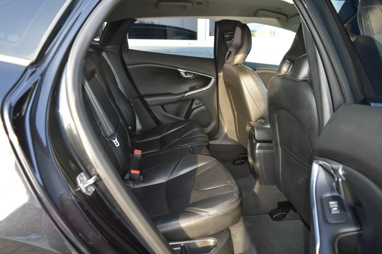 Volvo V40 - Zdjęcie 27