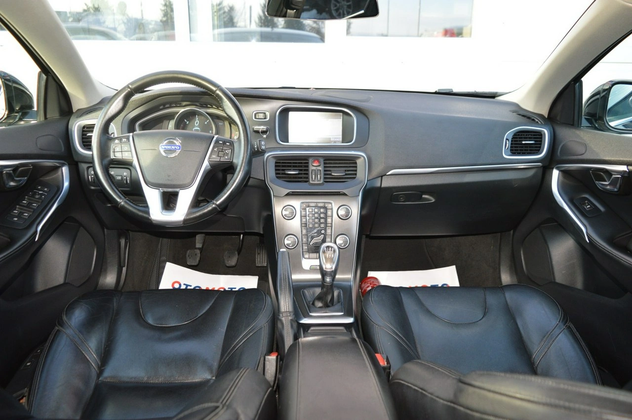 Volvo V40 - Zdjęcie 2