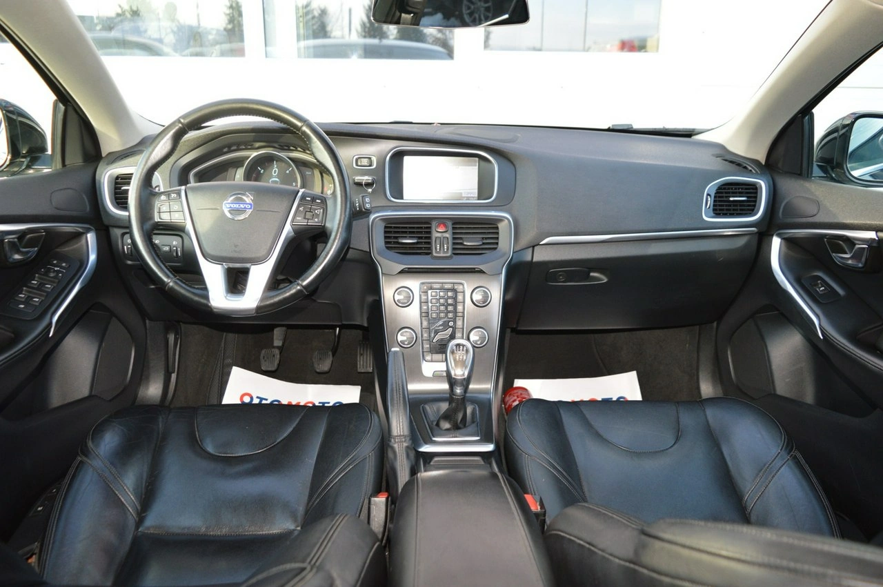 Volvo V40 - Zdjęcie 3