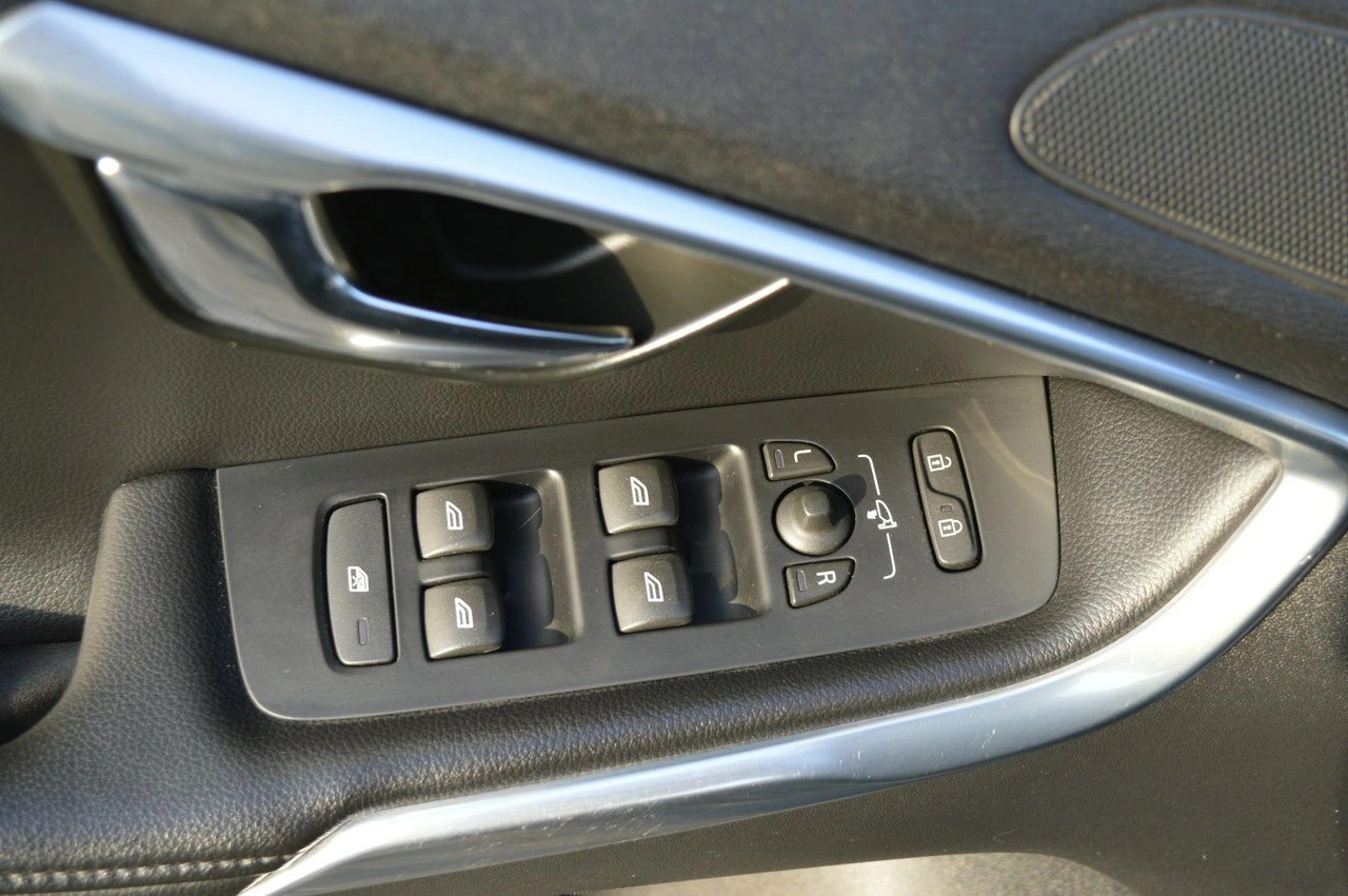 Volvo V40 - Zdjęcie 36