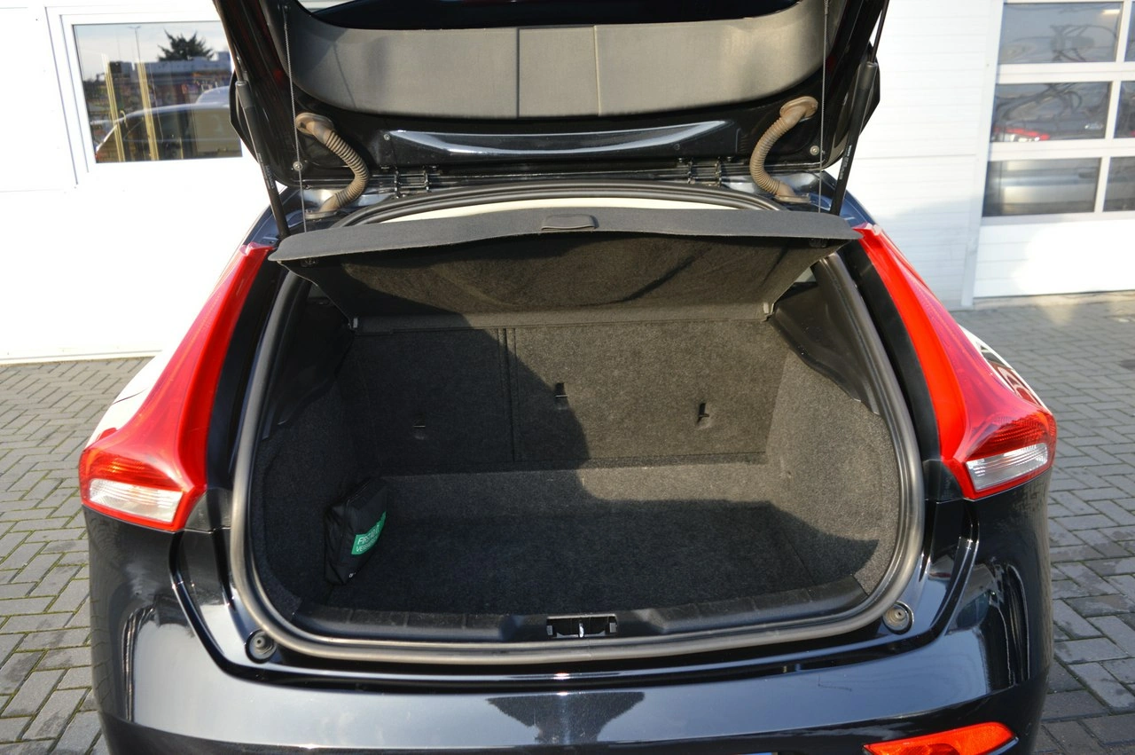 Volvo V40 - Zdjęcie 38