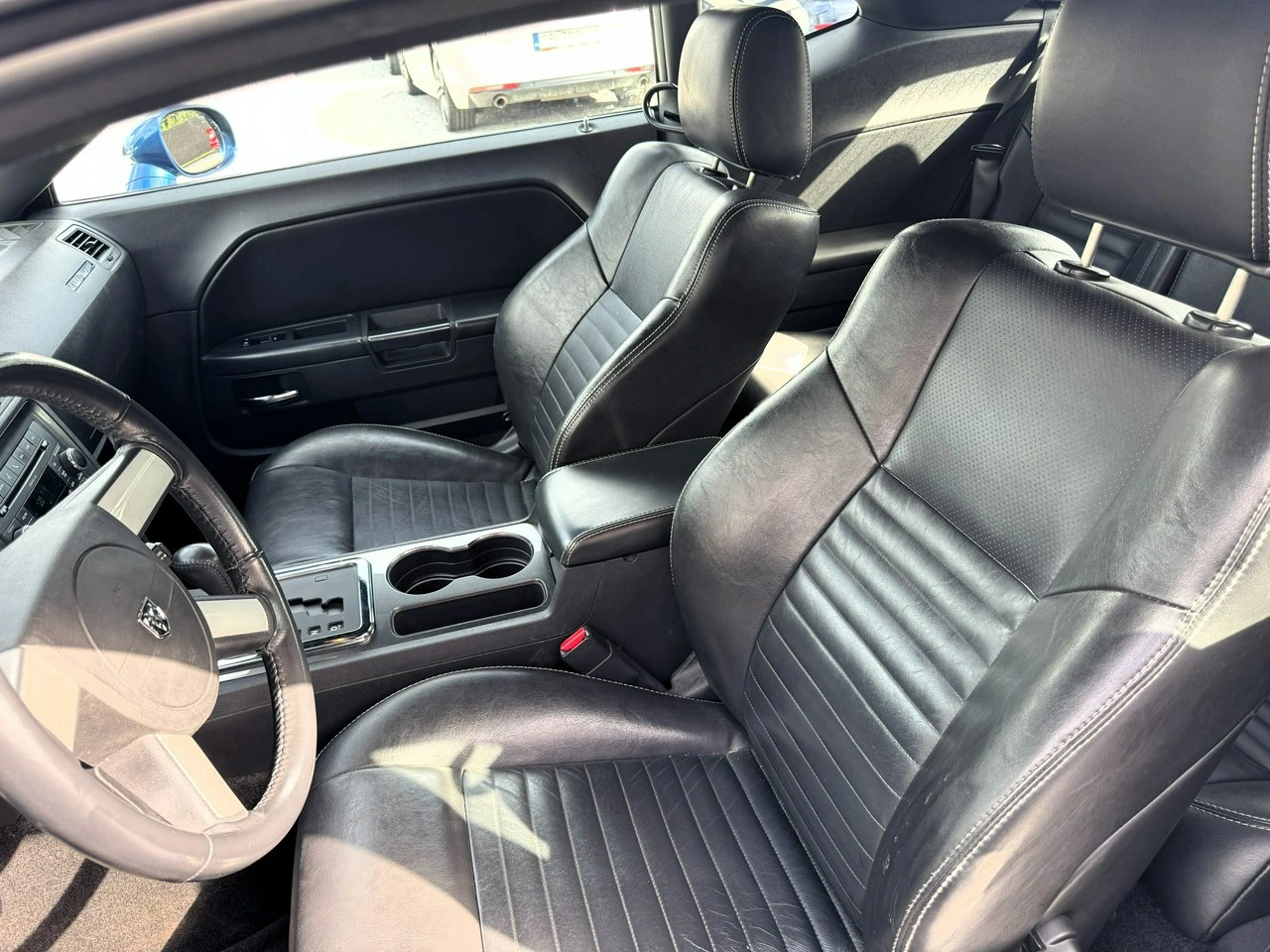 Dodge Challenger - Zdjęcie 11