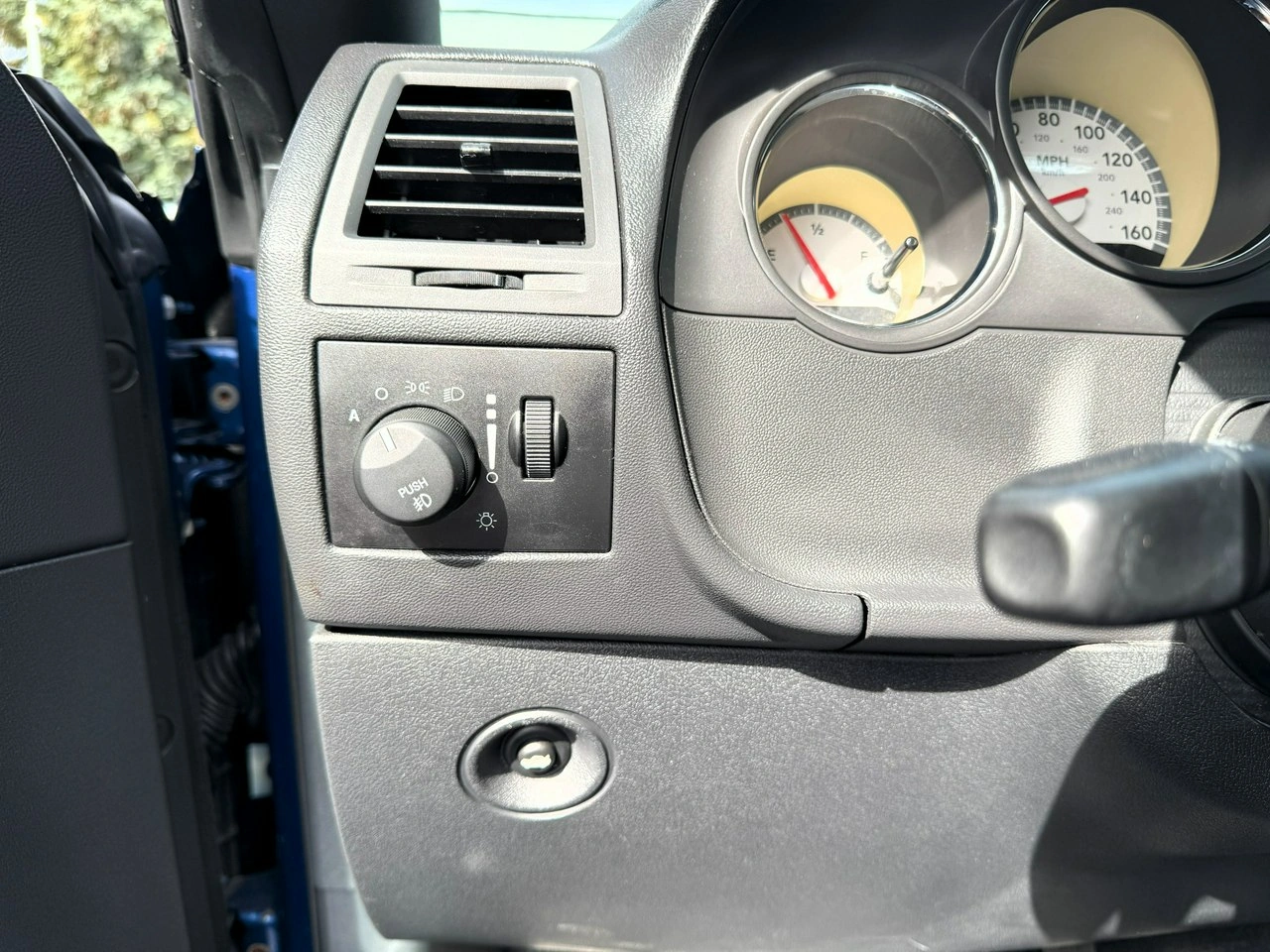 Dodge Challenger - Zdjęcie 13