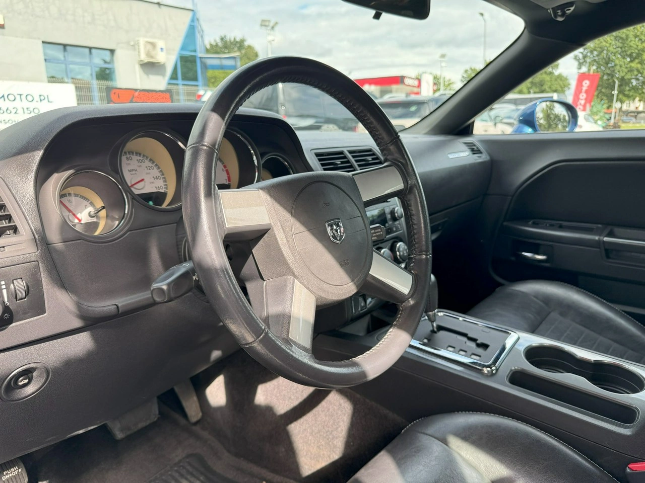 Dodge Challenger - Zdjęcie 14