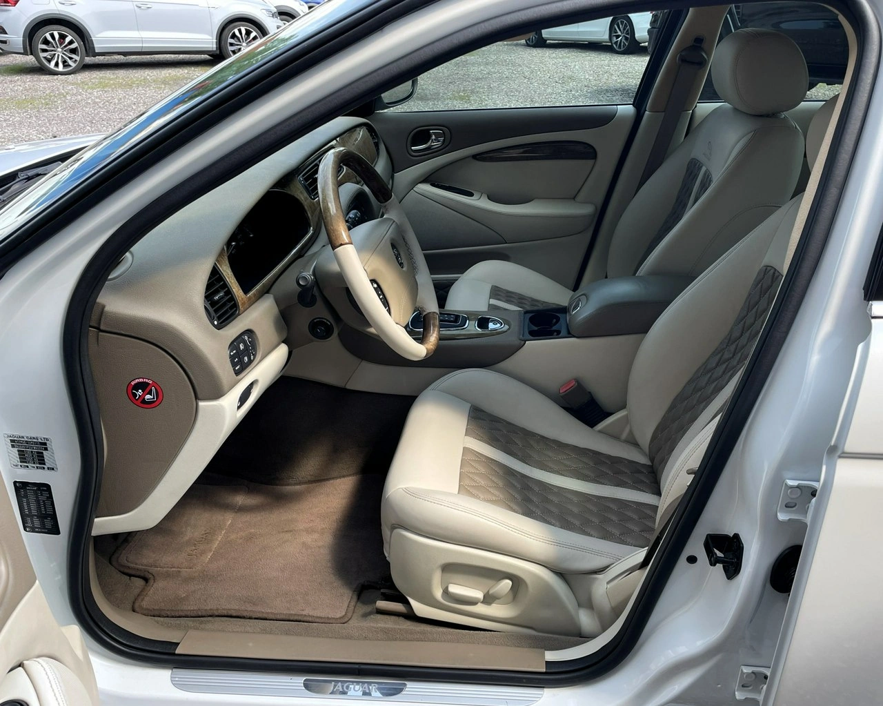 Jaguar S-Type - Zdjęcie 9