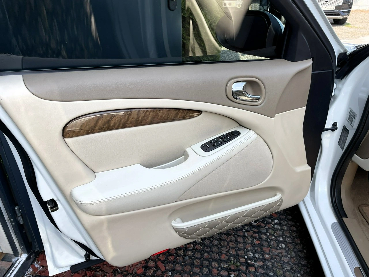 Jaguar S-Type - Zdjęcie 11