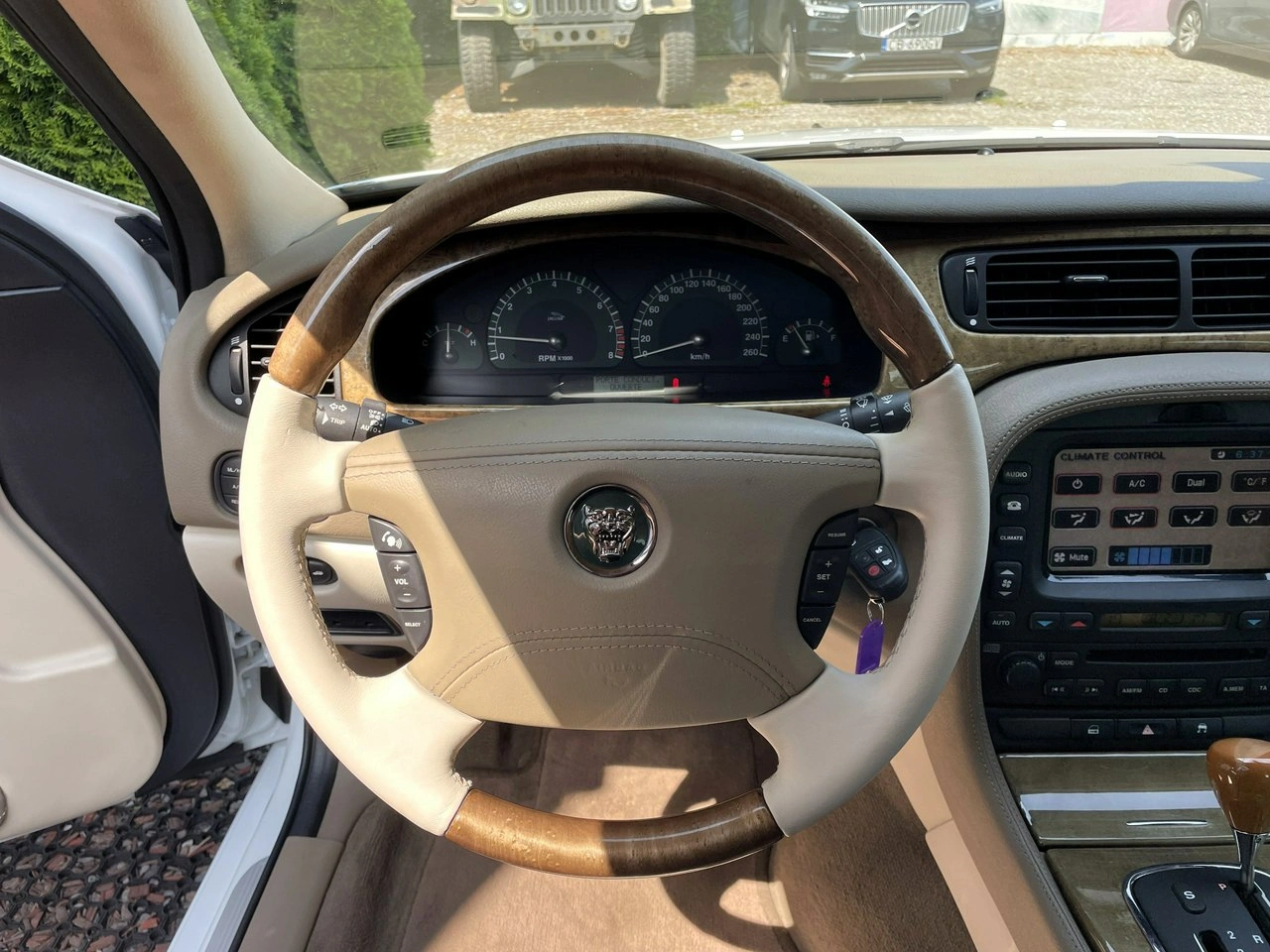 Jaguar S-Type - Zdjęcie 14