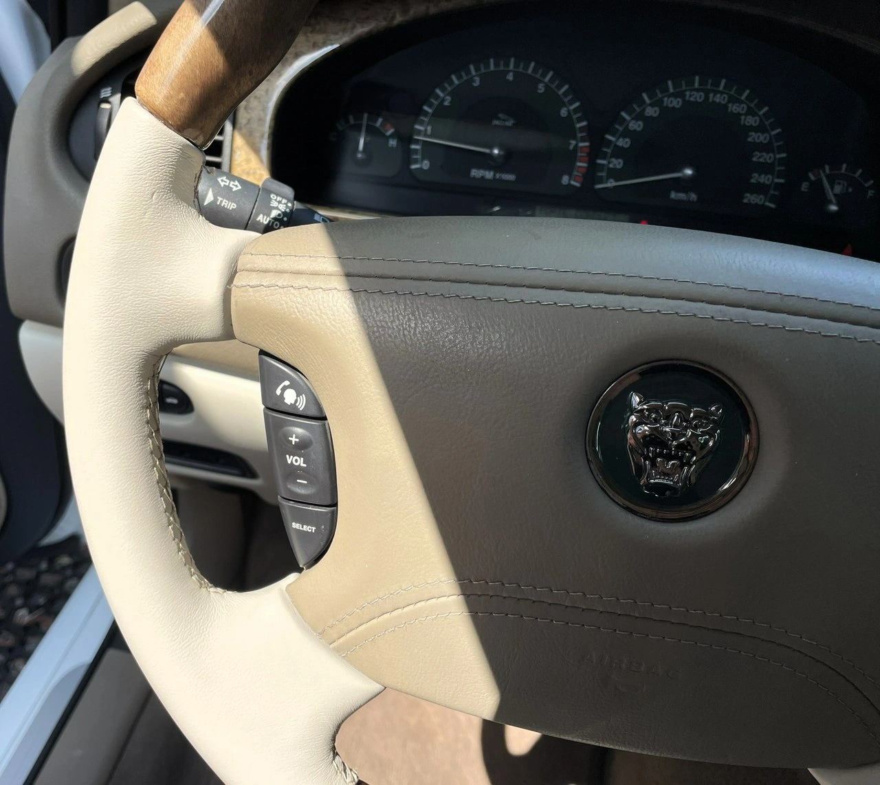 Jaguar S-Type - Zdjęcie 15