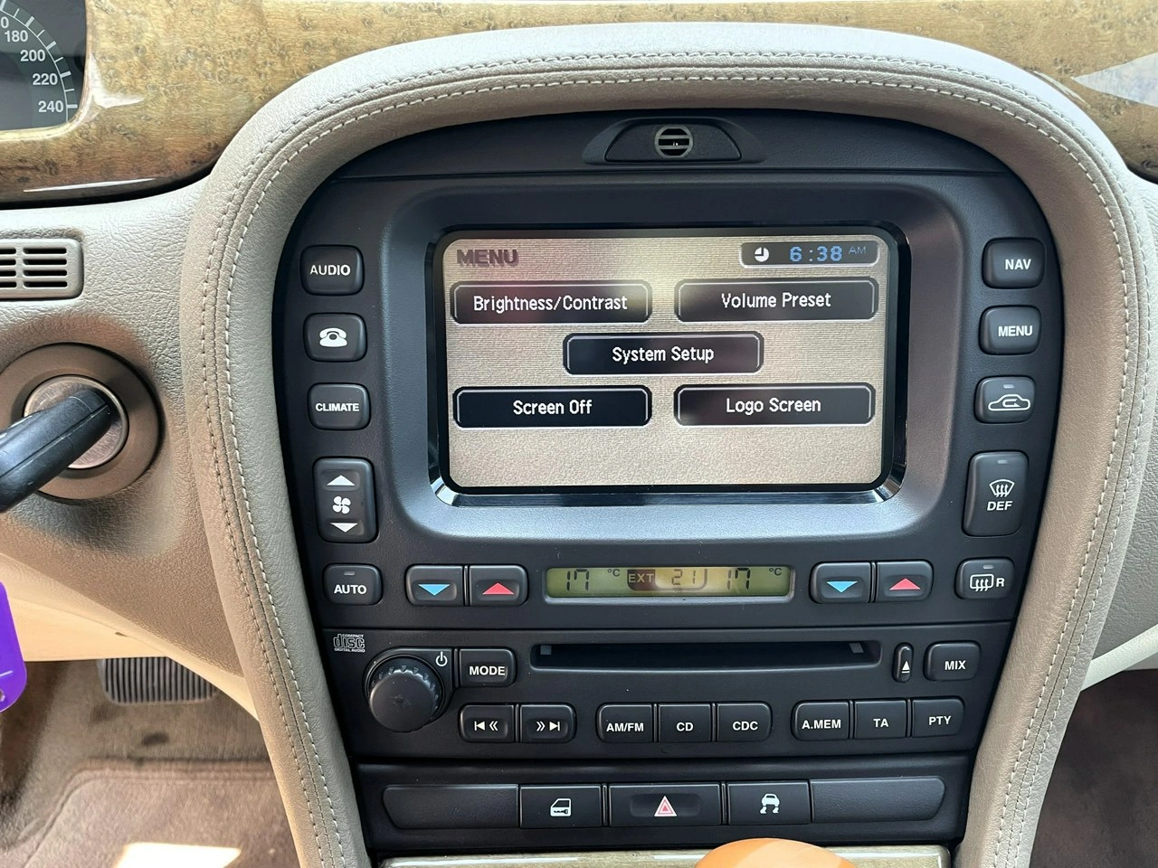 Jaguar S-Type - Zdjęcie 22