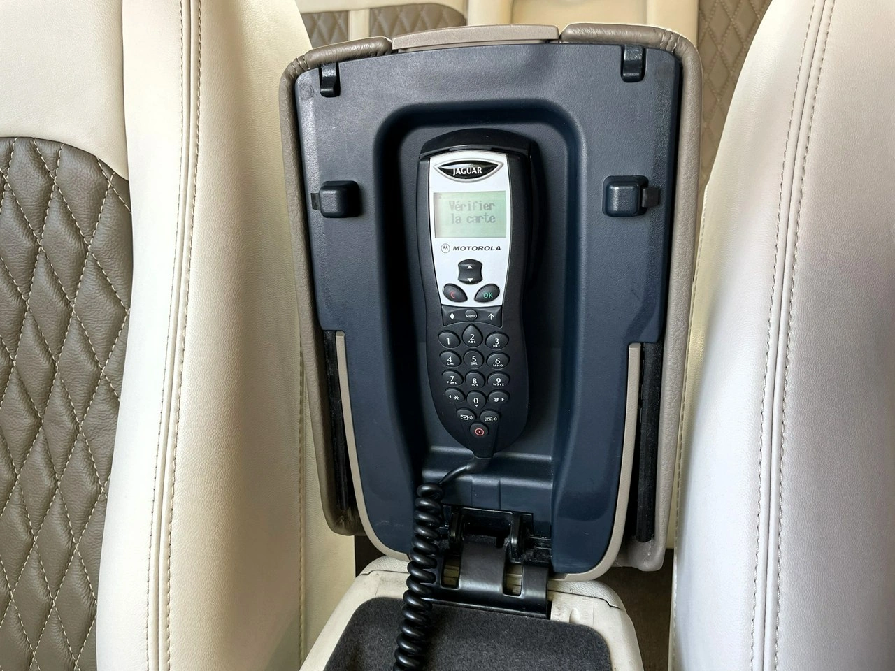 Jaguar S-Type - Zdjęcie 24