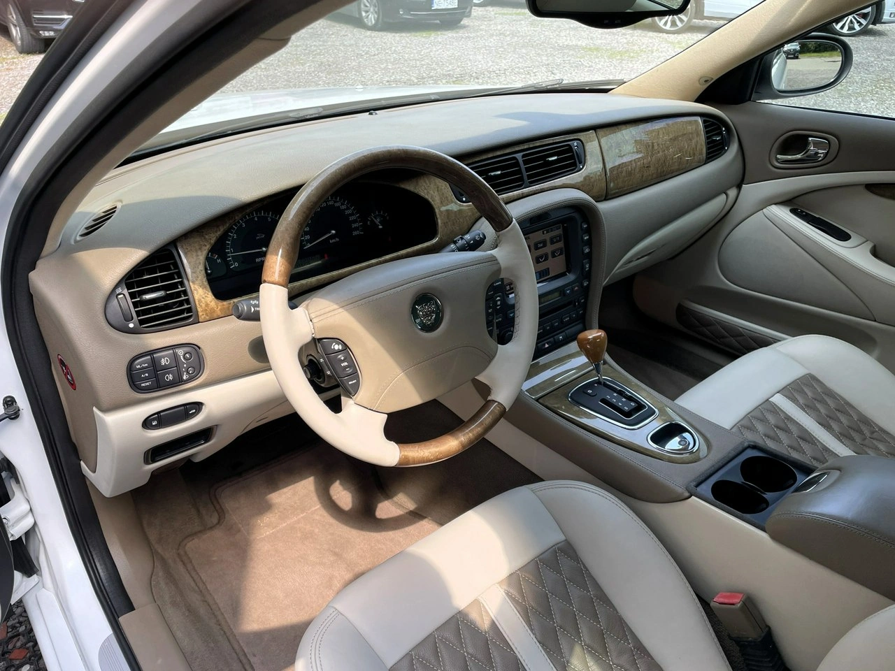 Jaguar S-Type - Zdjęcie 8