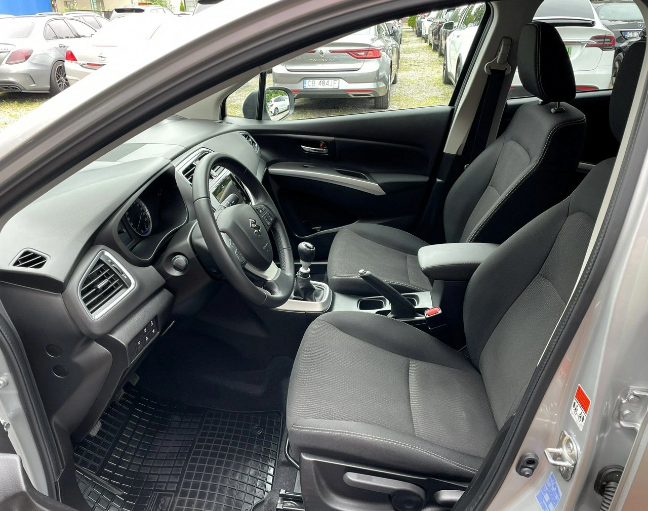 Suzuki SX4 S-Cross - Zdjęcie 11