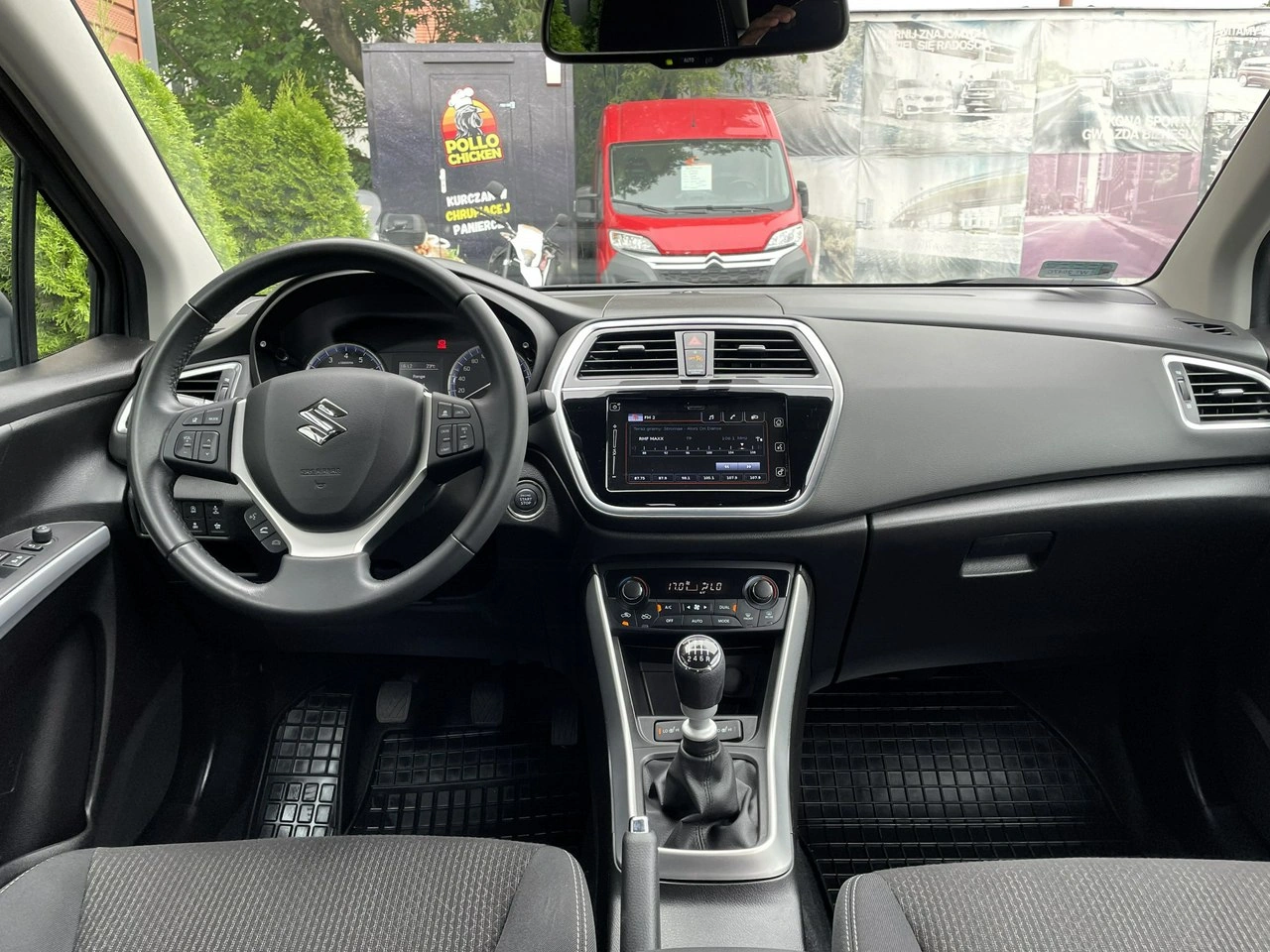 Suzuki SX4 S-Cross - Zdjęcie 32