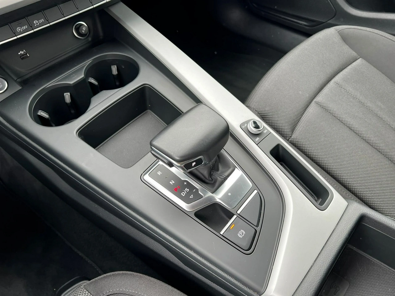Audi A4 - Zdjęcie 9