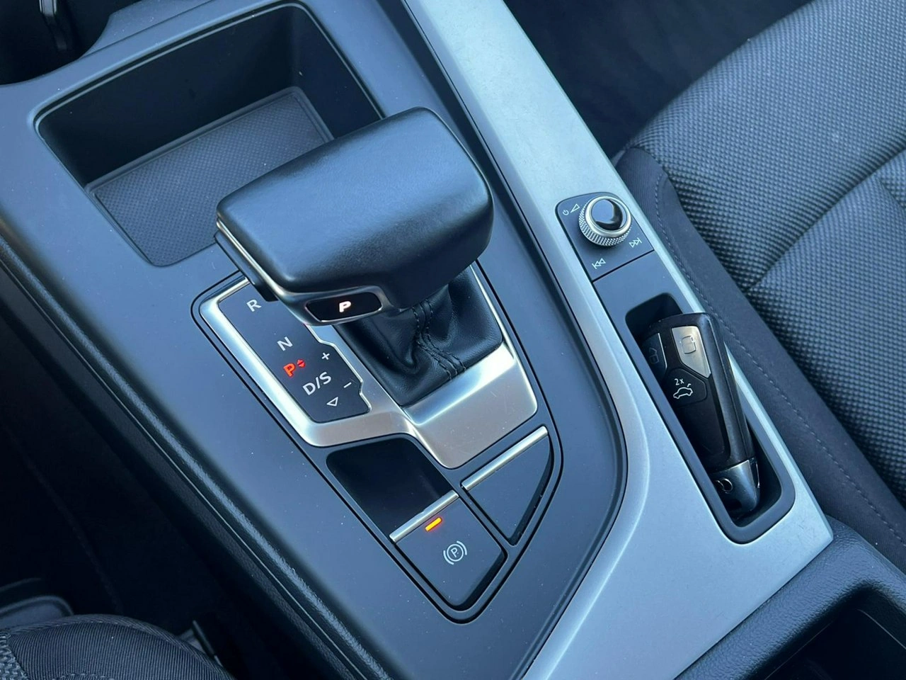 Audi A4 - Zdjęcie 10