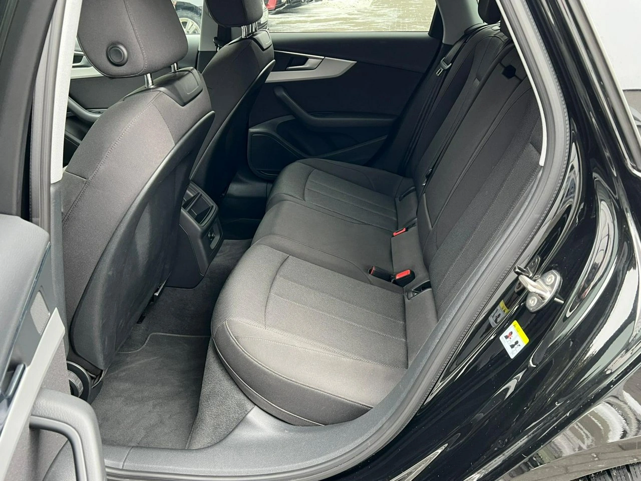 Audi A4 - Zdjęcie 13