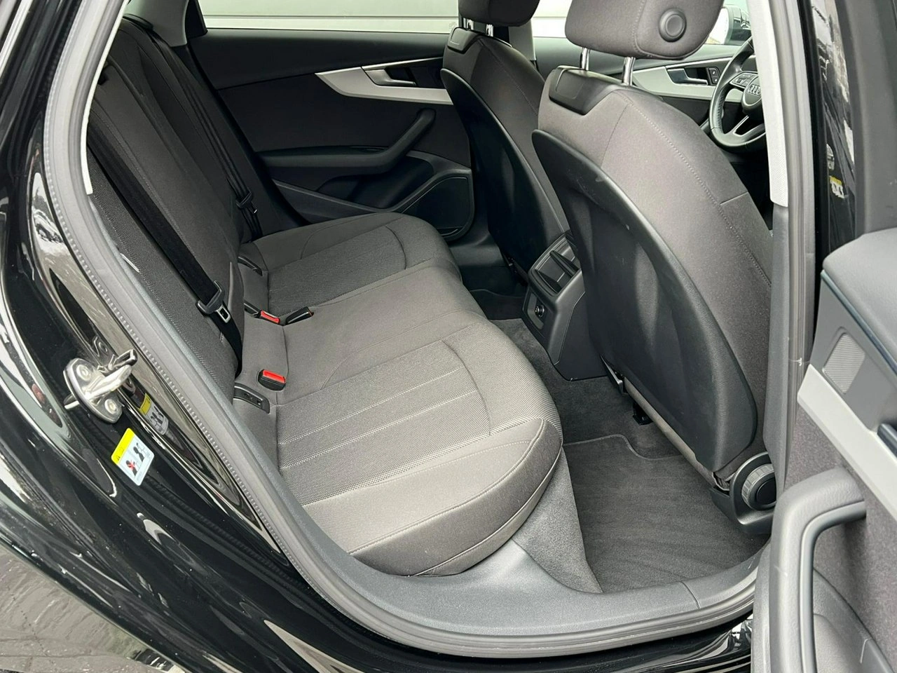 Audi A4 - Zdjęcie 18