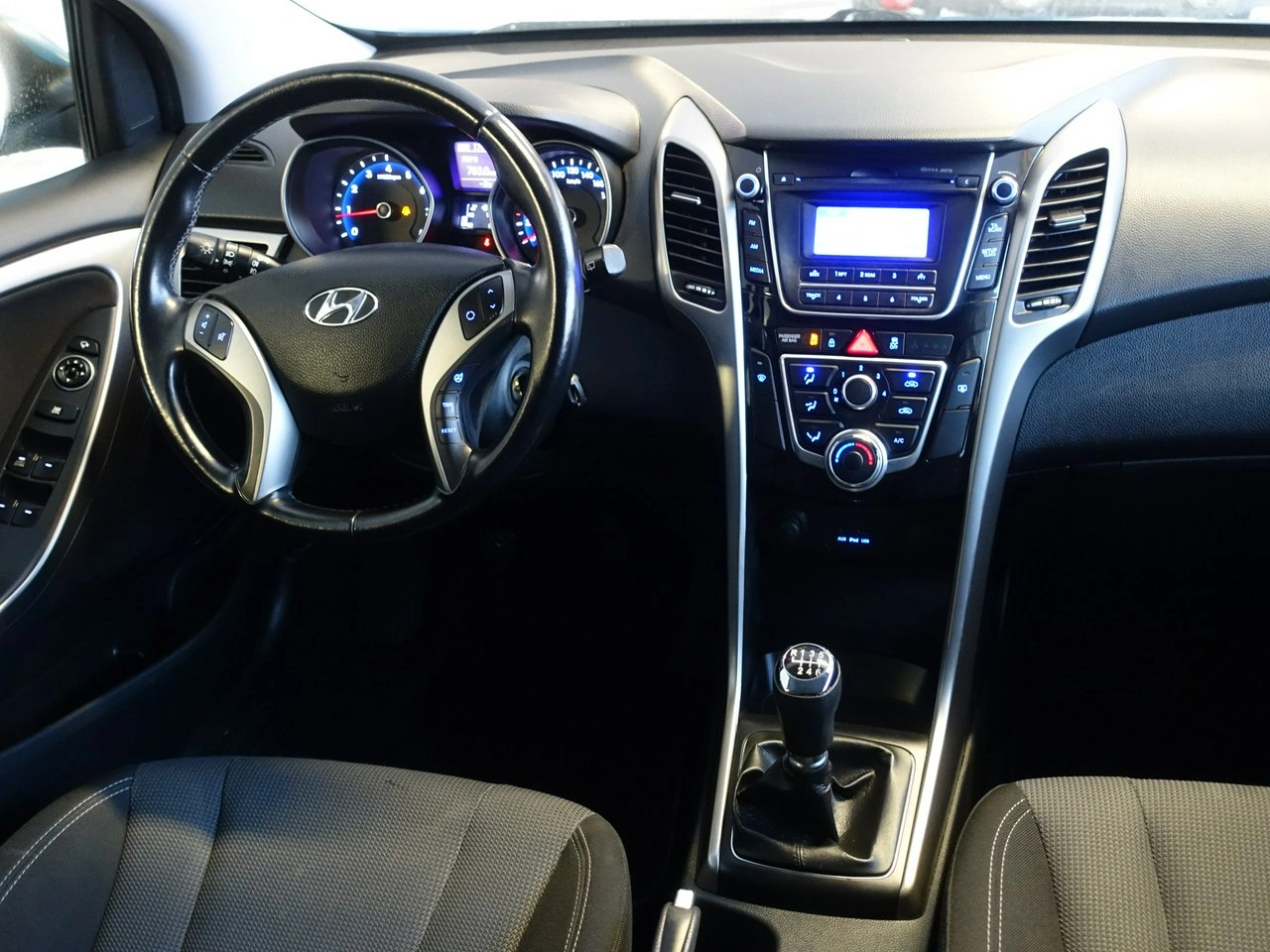 Hyundai i30 - Zdjęcie 23