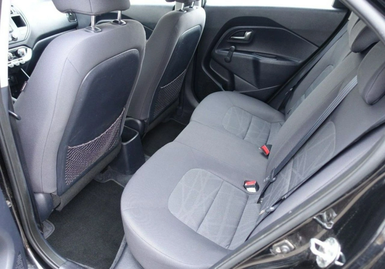 Kia Rio - Zdjęcie 11