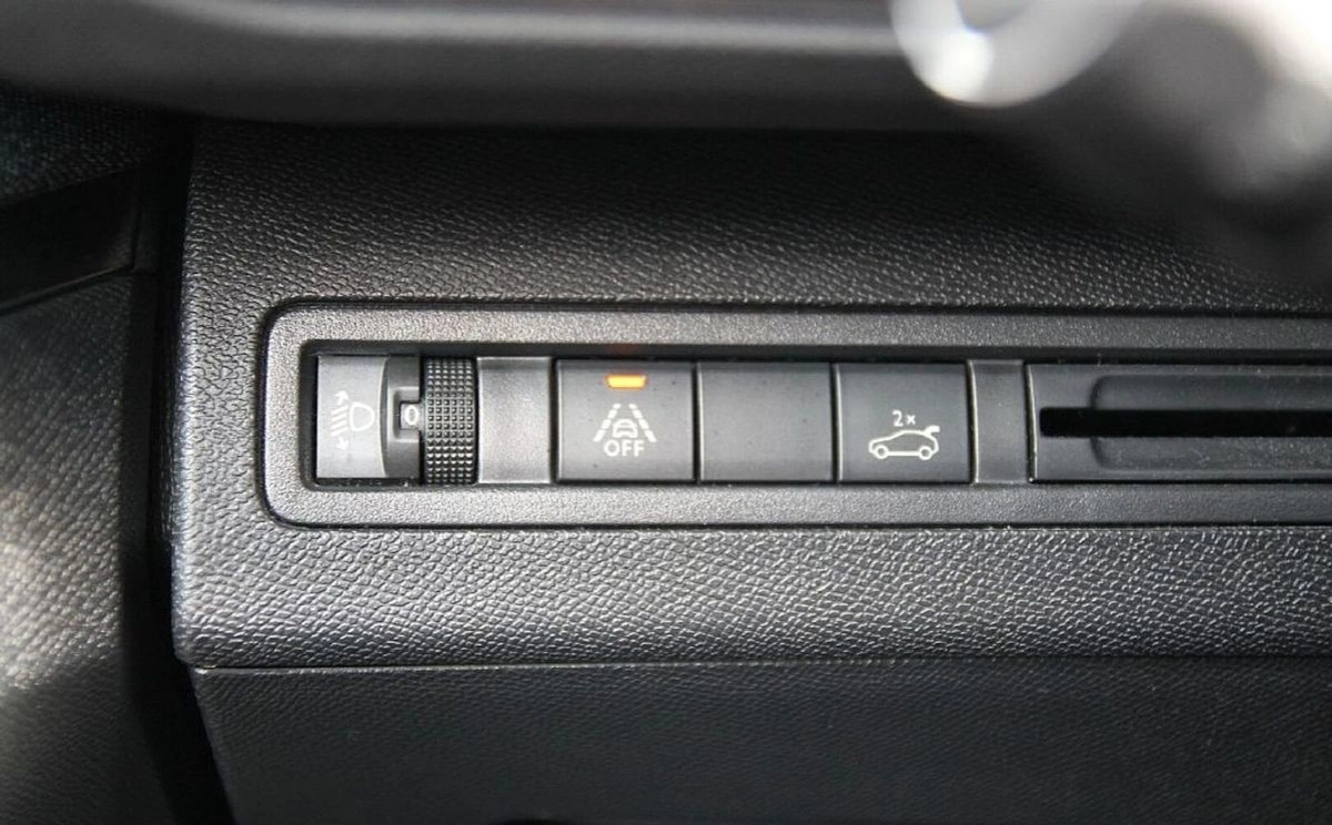 Peugeot 3008 - Zdjęcie 28