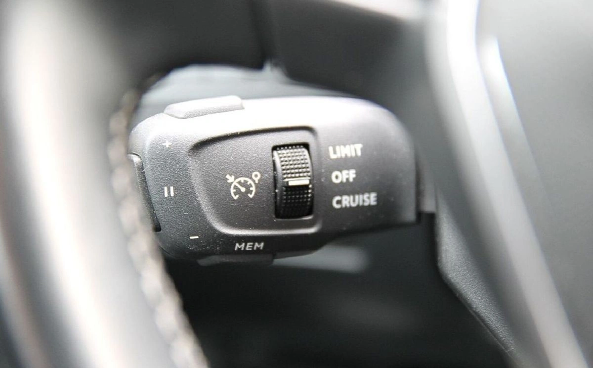 Peugeot 3008 - Zdjęcie 32