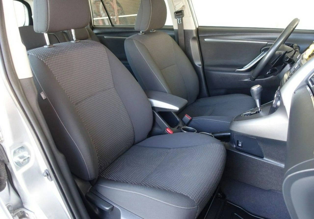 Toyota Verso - Zdjęcie 21