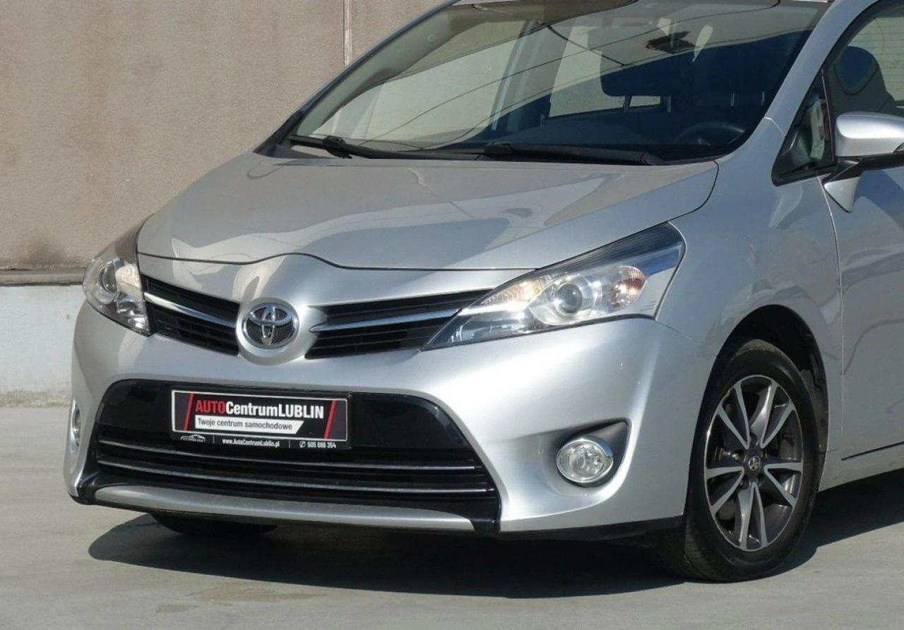 Toyota Verso - Zdjęcie 7