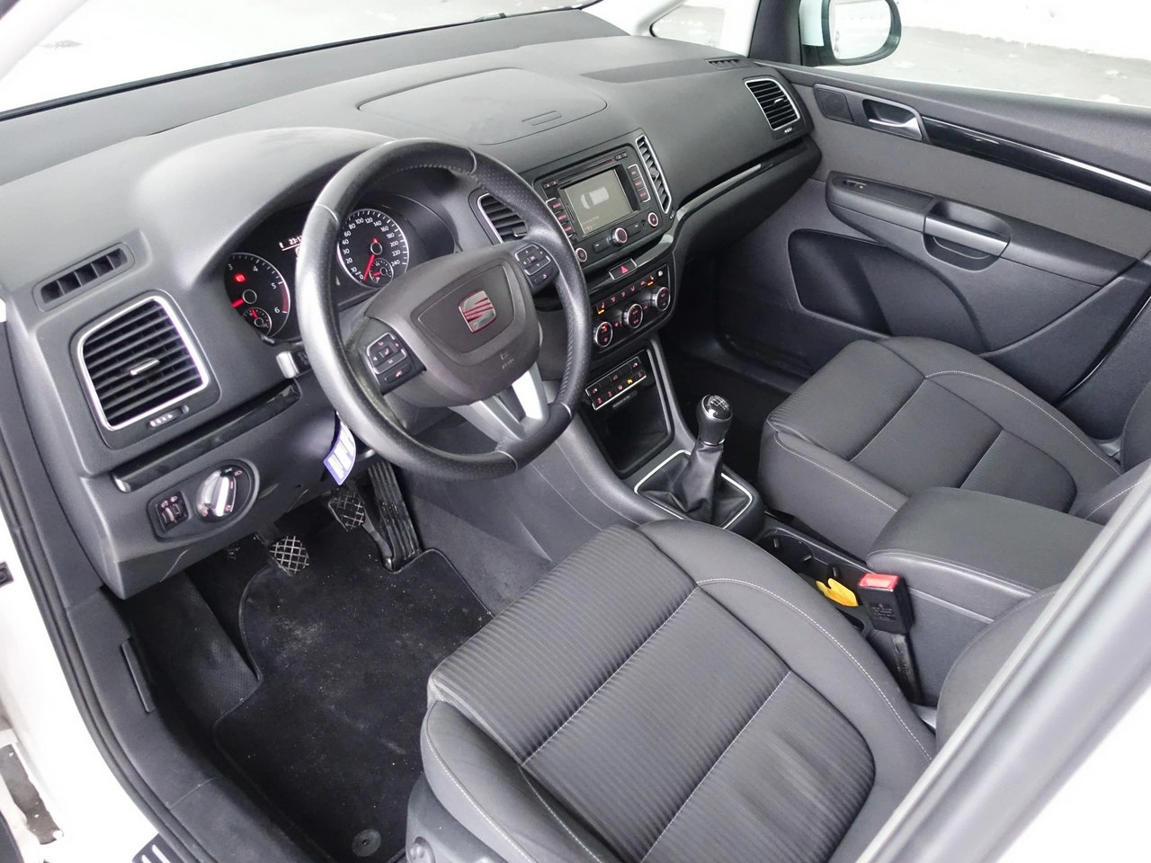 Seat Alhambra - Zdjęcie 12