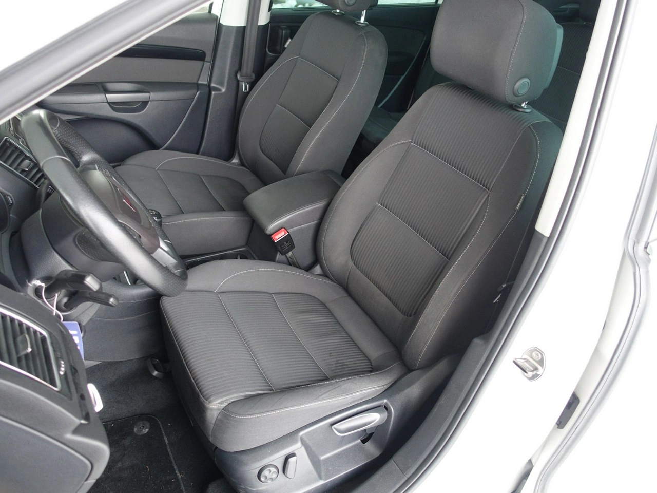 Seat Alhambra - Zdjęcie 15